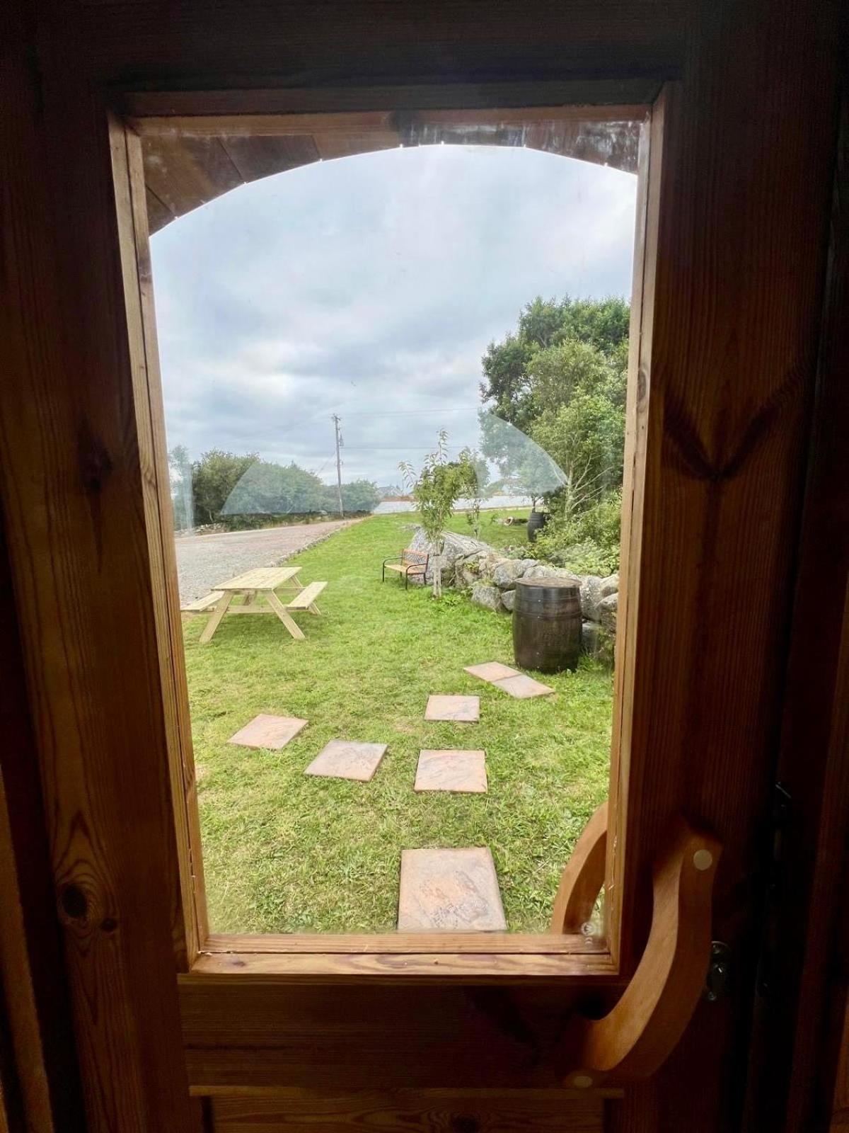 Unique Home With Outdoor Sauna In Connemara 골웨이 외부 사진